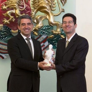The President of Bulgaria, Mr. Rosen Plevneliev, giving the John Atanasoff award to me