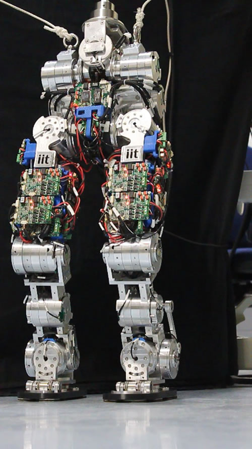 COMAN robot learning to walk - MVI 4773